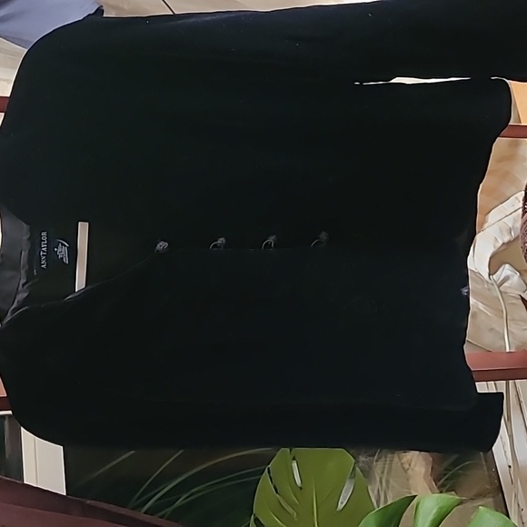 Jacket - Picture 3 of 4